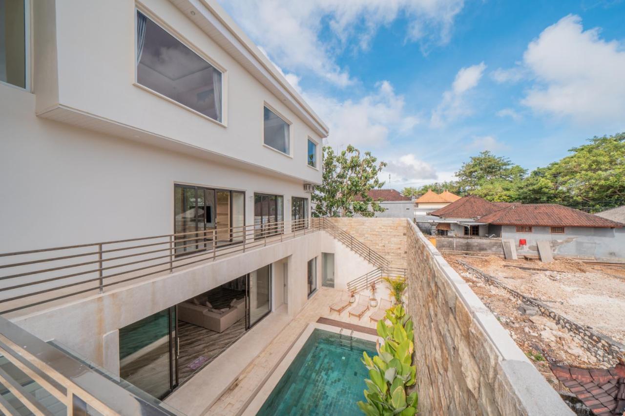 Villa Karen Uluwatu  Exterior photo